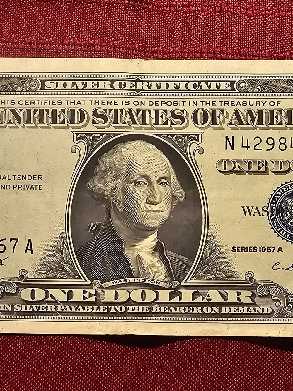 Vintage US One Dollar Silver Certificates - Set of 3 - Picture 3 of 6